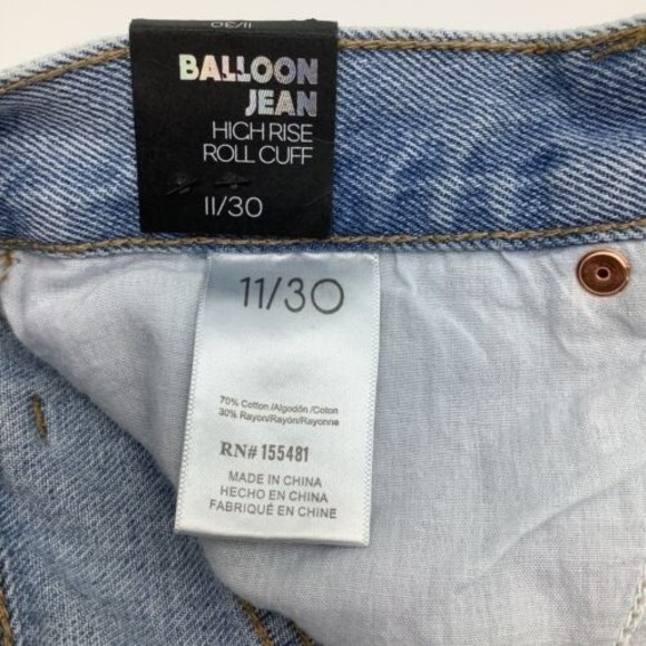 Simple Society Womens Roll Cuff Balloon Jeans Blue Size 11 NWT‎ - Picture 9 of 10